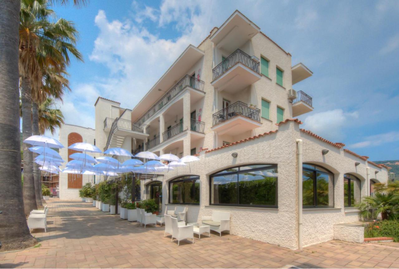 بيترا ليغوري Residence Riviera Mare المظهر الخارجي الصورة